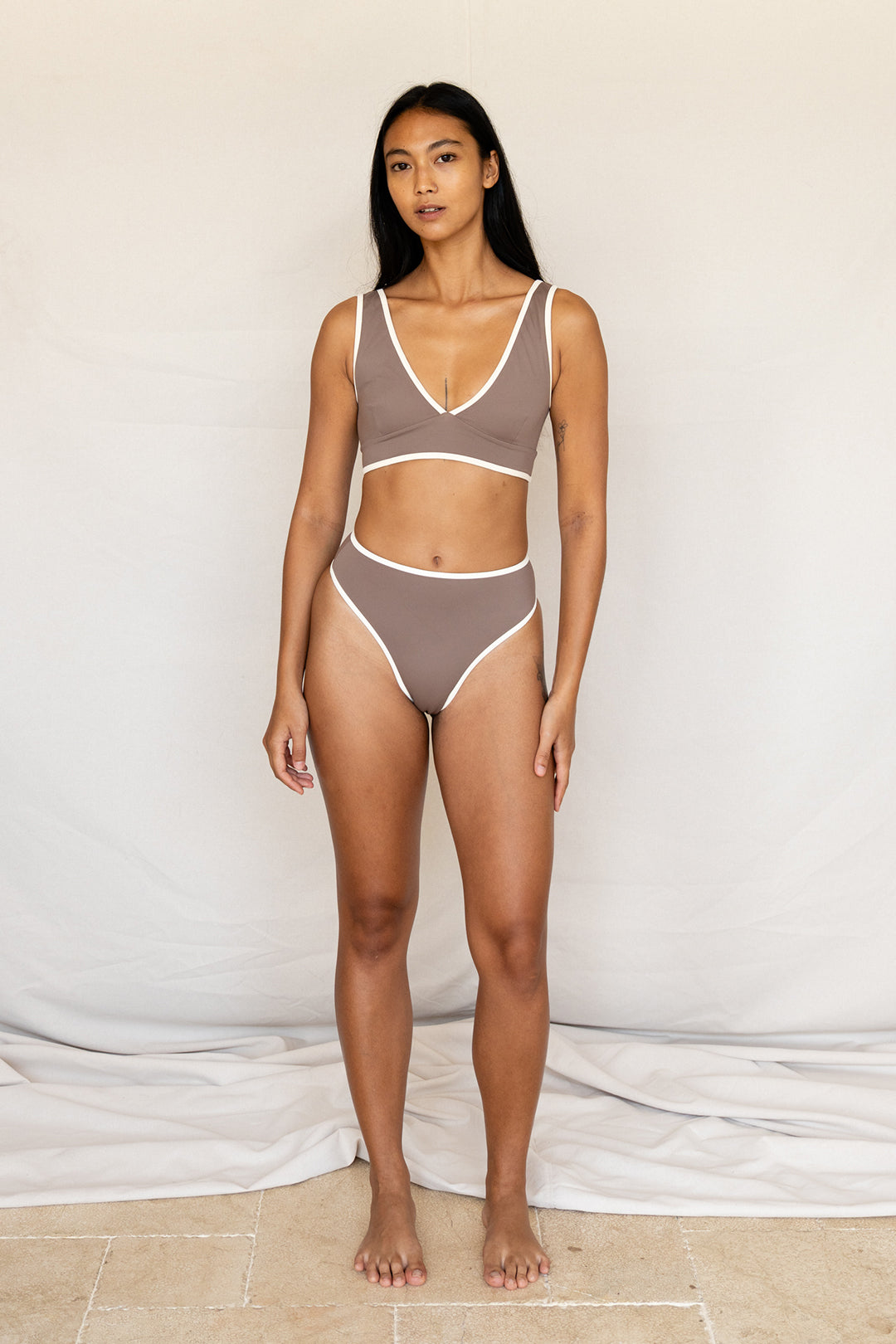 Solace Supportive Crop Top Sunlit Earth / Ivory